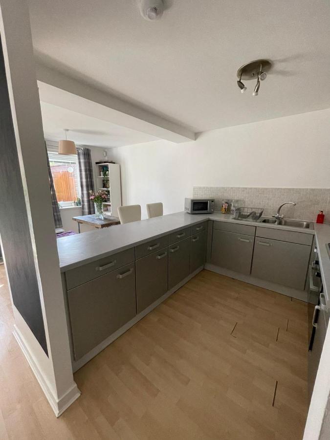 Pass The Keys Lovely 2Bedroom Flat With Balcony Édimbourg Extérieur photo
