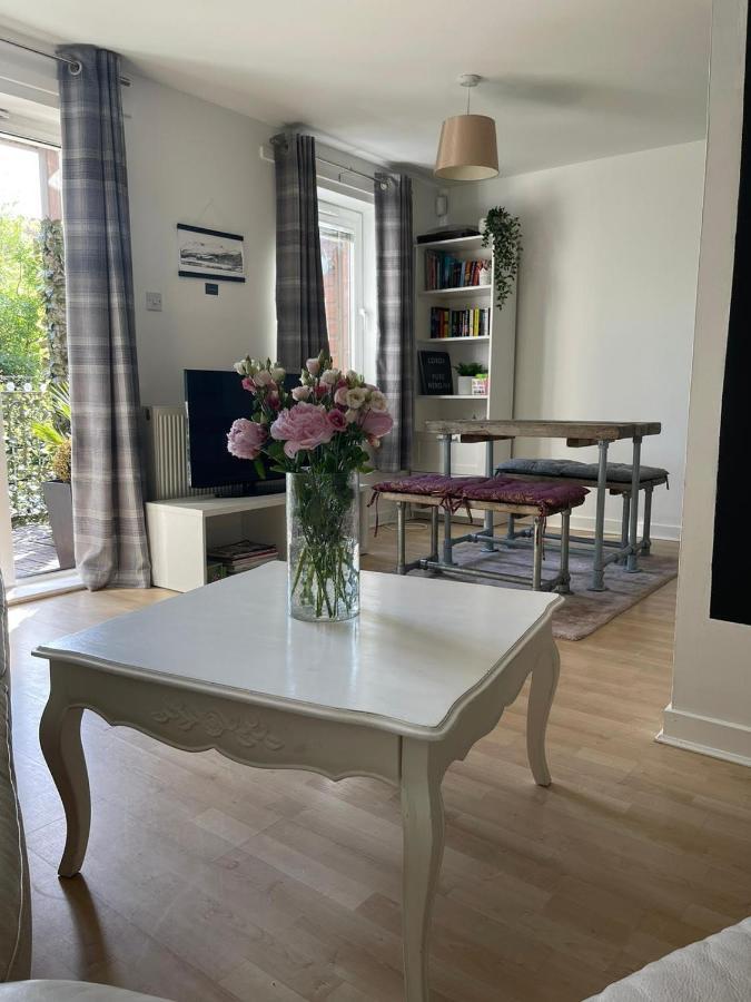 Pass The Keys Lovely 2Bedroom Flat With Balcony Édimbourg Extérieur photo